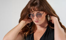 Load image into Gallery viewer, Karen Simonsen - Sondrio - Round Sunglasses