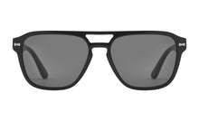 Indlæs billede til gallerivisning PREGO solbrille i farven Gloss Black fremstillet af bomuldsbaseret acetat. Tyske fjederhængsler på stængerne kombineret med vores kendte kvalitet giver mulighed for individuelt tilpasning så din solbrille altid sidder perfekt. De matchende solglas beskytter øjnene mod solens skadelige UV stråler. Har du brug for styrke i dine PREGO solbriller så kontakt din lokale optiker. Vi samarbejder internationalt med de bedste optikere.